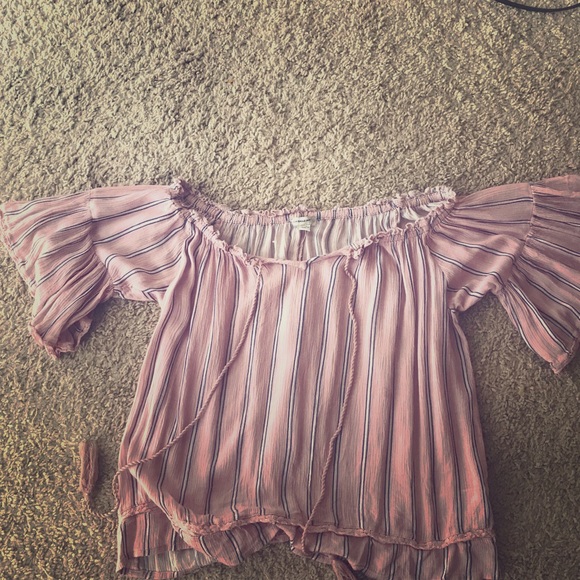 American eagle off the shoulder top - Picture 1 of 1